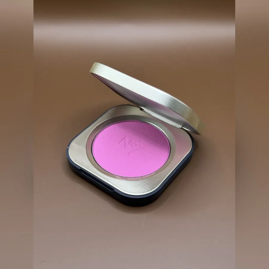 No7 Pro Artist Powder Blush open in its gold compact, showing a bright pink shade